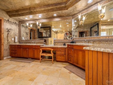 LUXURY RESORT LIVING ESTATE W/GYMNASIUM! CUSTOM BUILT BY - photo 19