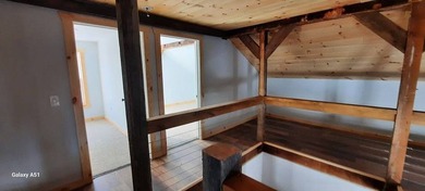 Charming renovated Farmhouse with views of the Sacandaga - photo 20