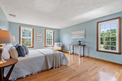 PRIVACY, SPACE & LOCATION! Stunning 4BR Colonial on a private - photo 23