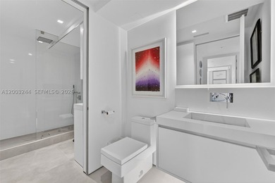Unique, modern multi-level penthouse in the highly desirable - photo 35