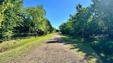 53.11 waterfront acres on Lake Tawakoni. Features a gated entry - photo 5