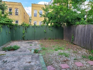 Very Nice AND Highly Affordable One Family Semi-Detached Home in - photo 13