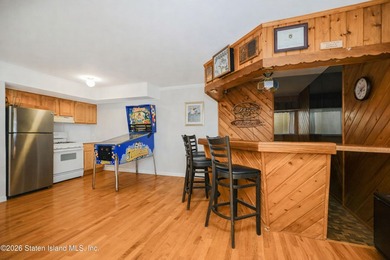 Welcome to 52 Vineland Avenue located in Huguenot. Spacious & - photo 24
