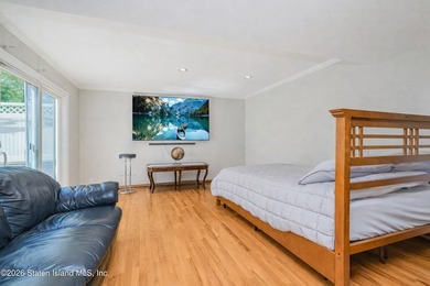 Welcome to 52 Vineland Avenue located in Huguenot. Spacious & - photo 26