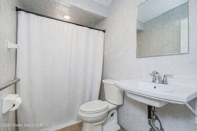 Welcome to 52 Vineland Avenue located in Huguenot. Spacious & - photo 29