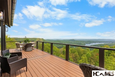 Perched within a quiet cul-de-sac in Lake Toxaway Estates, this - photo 30