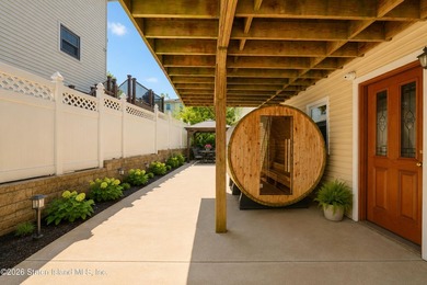 Welcome to 52 Vineland Avenue located in Huguenot. Spacious & - photo 30