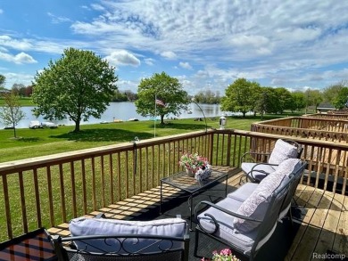 Lake Condo For Sale in South Lyon, Michigan