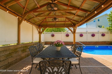 Welcome to 52 Vineland Avenue located in Huguenot. Spacious & - photo 33