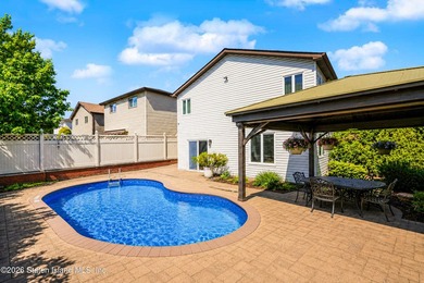 Welcome to 52 Vineland Avenue located in Huguenot. Spacious & - photo 35