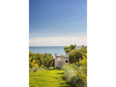 Nestled between the Atlantic Ocean and Georgica Pond lies a - photo 46