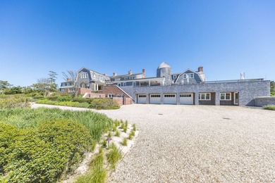 Nestled between the Atlantic Ocean and Georgica Pond lies a - photo 48