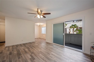 Beautifully upgraded modern condominium in the heart of Long - photo 3
