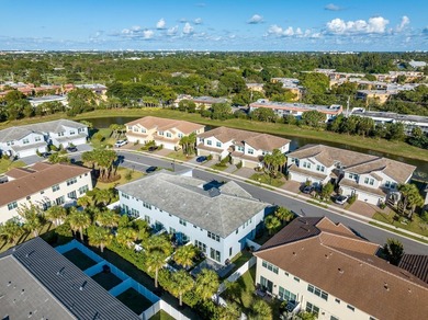 Crystal Lake - Broward County Townhome/Townhouse For Sale in Deerfield Beach Florida
