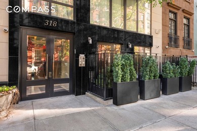 A rare Upper East Side garden duplex, this home offers the space - photo 11