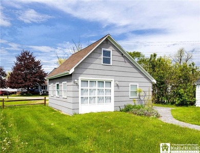 Here's your chance to jump on a rare opportunity in the lively - photo 20