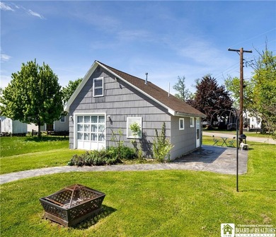 Here's your chance to jump on a rare opportunity in the lively - photo 21