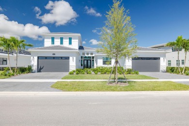 Lake Home For Sale in Port Saint Lucie, Florida
