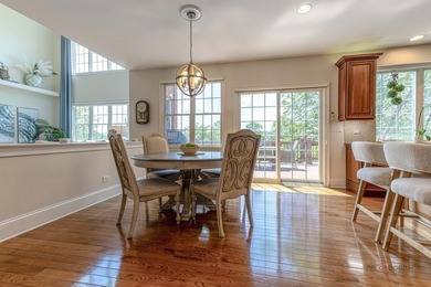 Exceptional golf course living in Hawthorn Woods Country Club! - photo 23