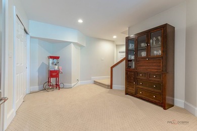 Exceptional golf course living in Hawthorn Woods Country Club! - photo 31