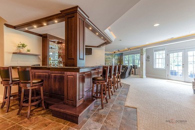 Exceptional golf course living in Hawthorn Woods Country Club! - photo 32