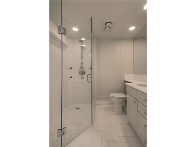 WOW! What a deal!!! Appx 1100 square foot, 2 bedroom, 2 full - photo 34