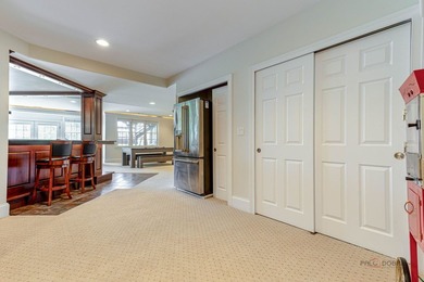Exceptional golf course living in Hawthorn Woods Country Club! - photo 39