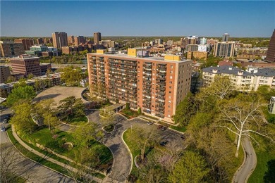 WOW! What a deal!!! Appx 1100 square foot, 2 bedroom, 2 full - photo 42