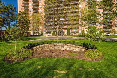 WOW! What a deal!!! Appx 1100 square foot, 2 bedroom, 2 full - photo 43