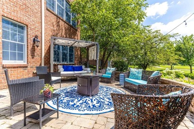 Exceptional golf course living in Hawthorn Woods Country Club! - photo 50