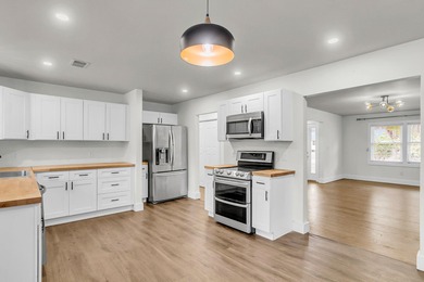 Welcome to 1025 Manigault Dr! This updated 3-bedroom, 2-bath - photo 12