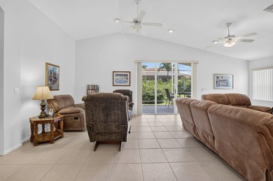 Desirable Balmoral model without the wall creating an open great - photo 12