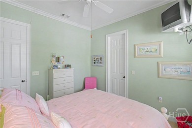 Waterfront Sanctuary with Timeless Character Step into a home - photo 18