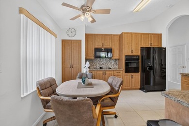 Desirable Balmoral model without the wall creating an open great - photo 19