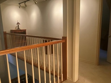 Big, two story, lakefront home with 6 bedrooms and 4.5 baths - photo 23