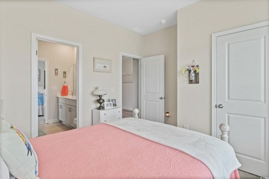 Ask about buyer incentive with an accepted offer. This stunning - photo 31