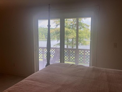 Big, two story, lakefront home with 6 bedrooms and 4.5 baths - photo 33