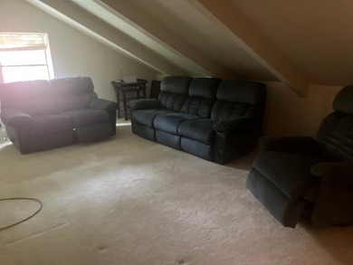 Big, two story, lakefront home with 6 bedrooms and 4.5 baths - photo 40