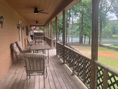 Big, two story, lakefront home with 6 bedrooms and 4.5 baths - photo 48