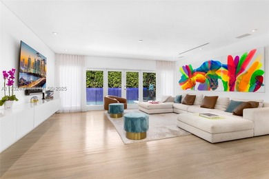 Nestled on one of Miami Beach's most exclusive streets, this - photo 4