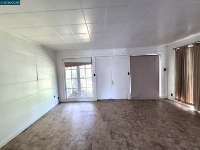 LOCATION, LOCATION, LOCATION! 826 CARLSTON AVE 2,104 SQFT SFR - photo 5