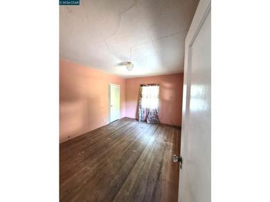 LOCATION, LOCATION, LOCATION! 826 CARLSTON AVE 2,104 SQFT SFR - photo 10