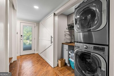 Unique Charm meets Peaceful Oasis! Tucked away in the highly - photo 15