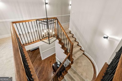 Unique Charm meets Peaceful Oasis! Tucked away in the highly - photo 17