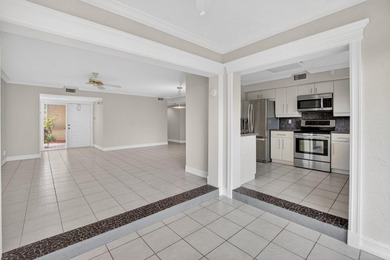 BEAUTIFULLY MAINTAINED 2-BEDROOM, 2-BATHROOM FIRST-FLOOR UNIT IN - photo 19