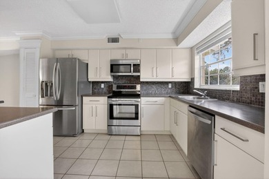 BEAUTIFULLY MAINTAINED 2-BEDROOM, 2-BATHROOM FIRST-FLOOR UNIT IN - photo 21