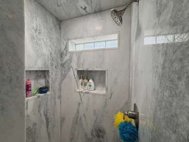WATERFRONT ,LUXURIOUS HOME ! Build in 2011, 4 bedrooms 3 baths - photo 40