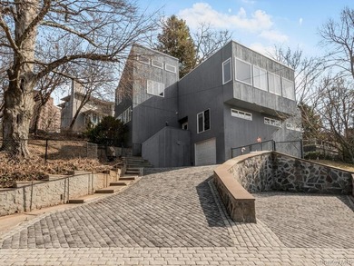 Hudson River Home Sale Pending in Bronx New York