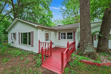 Nestled in a peaceful, tree-lined neighborhood close to local - photo 6