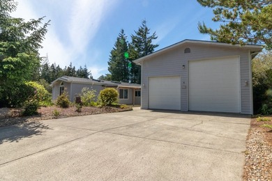 Beautifully maintained and updated Fuqua home on desirable - photo 6